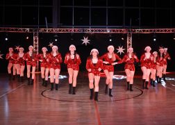 Showballett Formel I Weihnachtsrevue 2023 0000